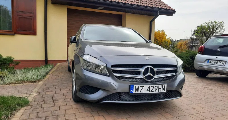 mercedes benz klasa a Mercedes-Benz Klasa A cena 53800 przebieg: 160000, rok produkcji 2016 z Dąbrowa Górnicza
